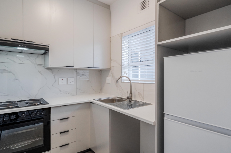 1 Bedroom Property for Sale in Rondebosch Western Cape